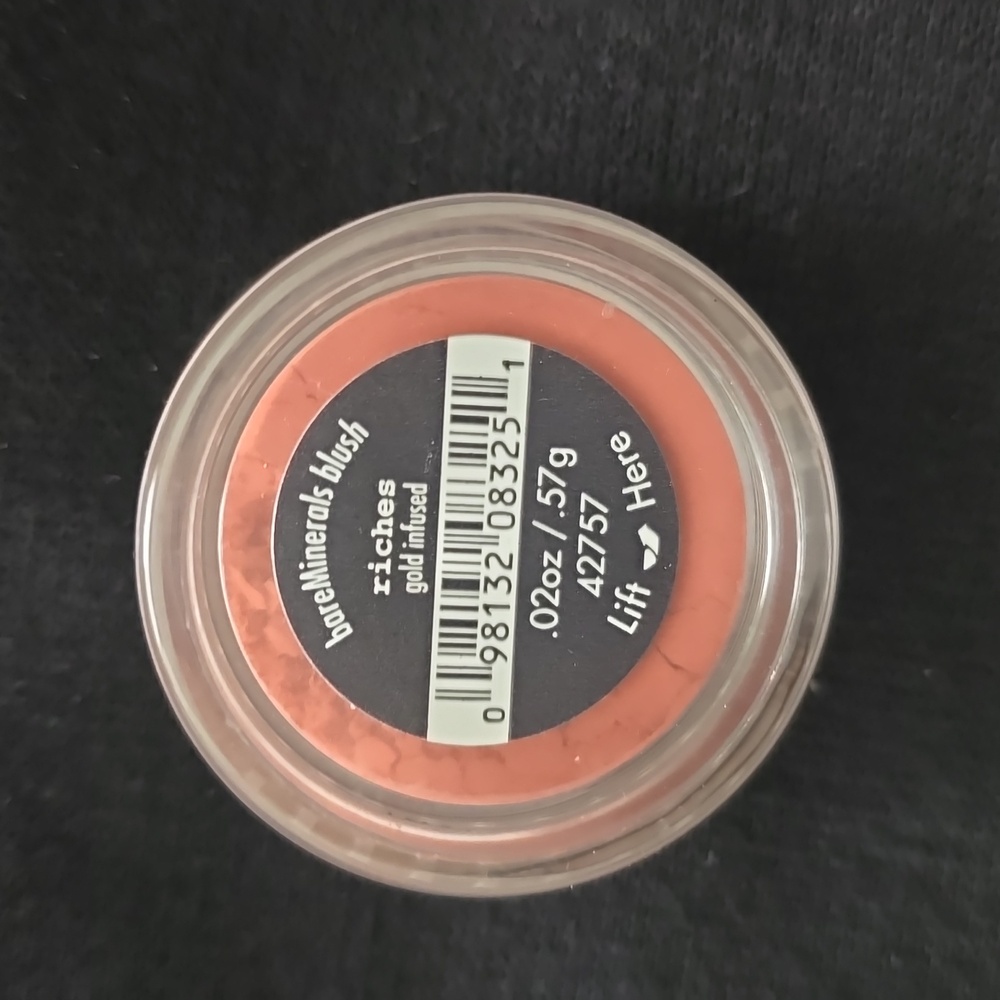 NEW Bare Minerals blush in Riches